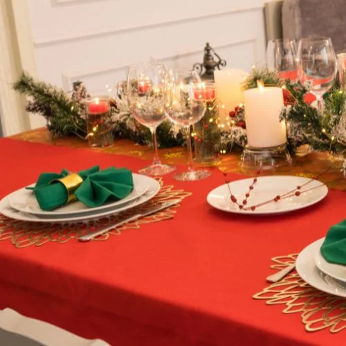 Napkins creatively folded to Decorate a Table for Christmas